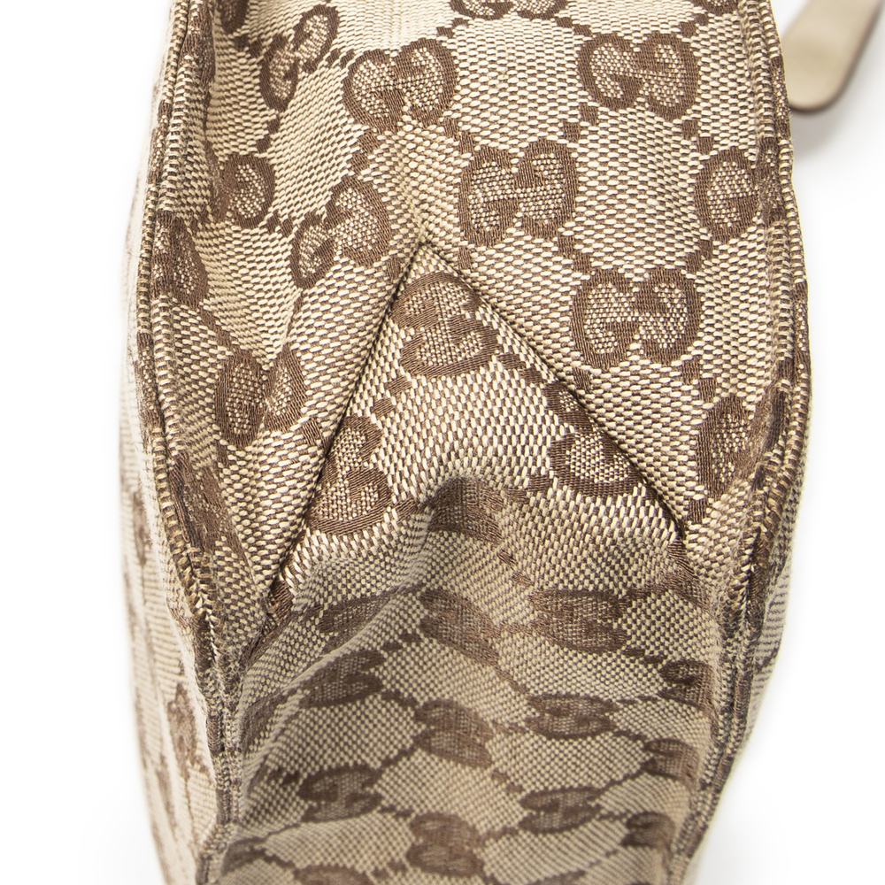 Gucci Eclipse Square Crossbody - Picture 7 of 11